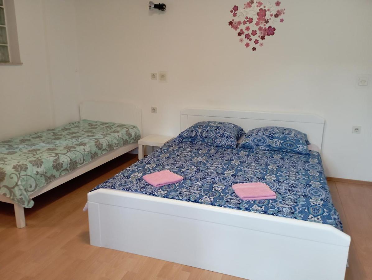 Apartments Mare Novigrad Istria Eksteriør billede