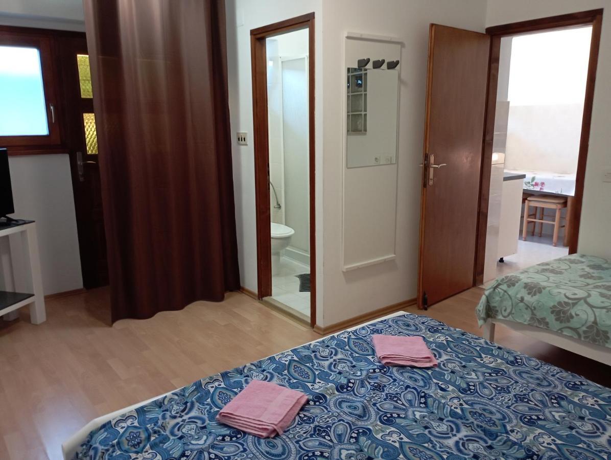 Apartments Mare Novigrad Istria Eksteriør billede